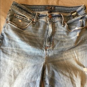 Women’s jeans
